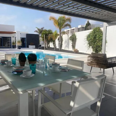 Casa Montana Mesa Stylish And Luxurious With Private Heated Pool Wifi Air Conditioning