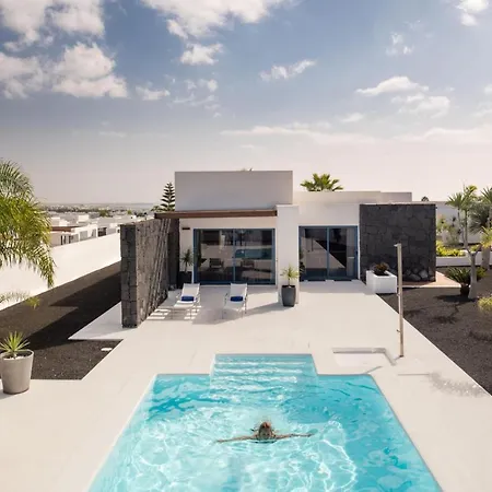 Casa Montana Mesa Stylish And Luxurious With Private Heated Pool Wifi Air Conditioning